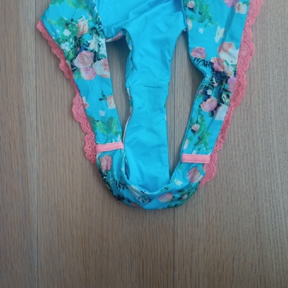Beach Bunny Aqua and Coral Floral Bikini - Picture 5 of 10